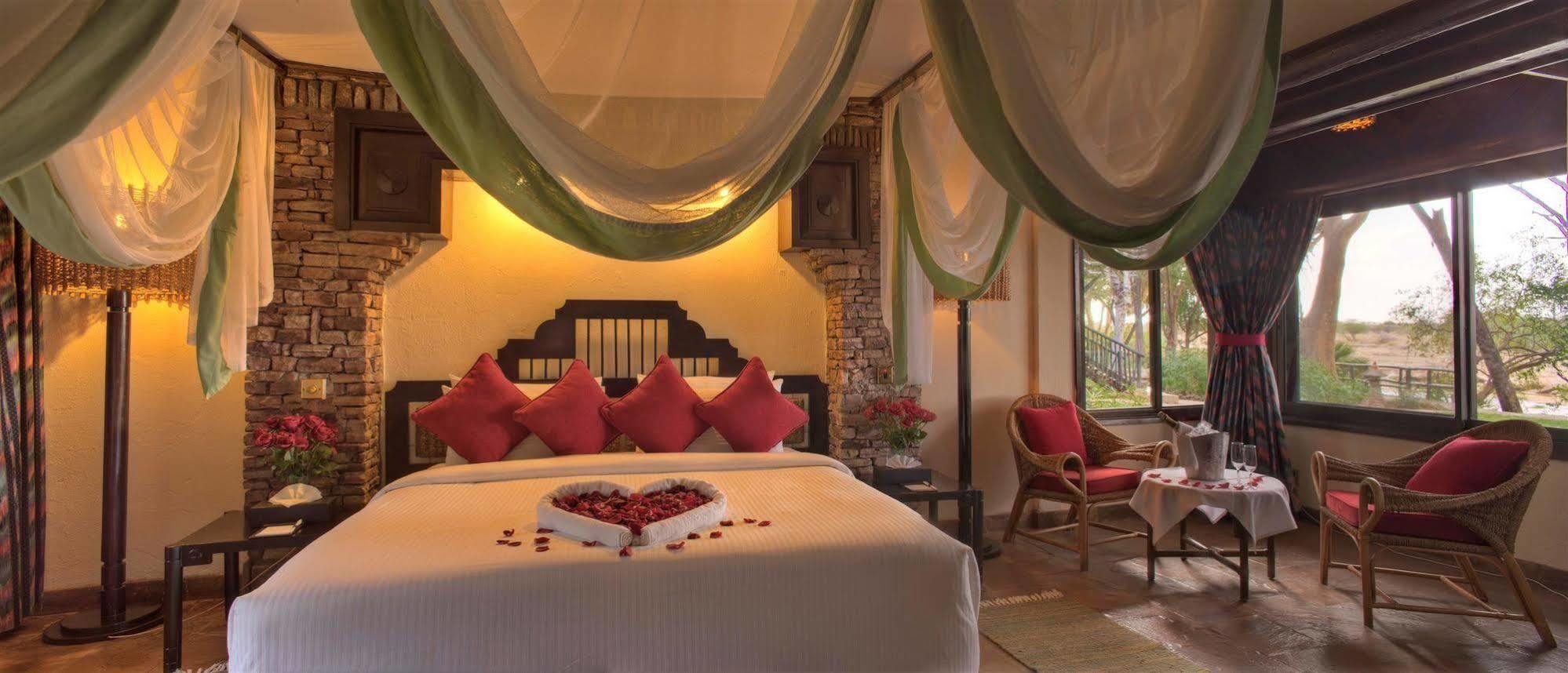 Sarova Shaba Game Lodge Archers Post المظهر الخارجي الصورة